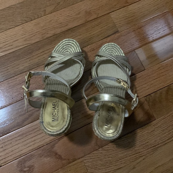 Michael Kors gold wedges - Picture 4 of 5